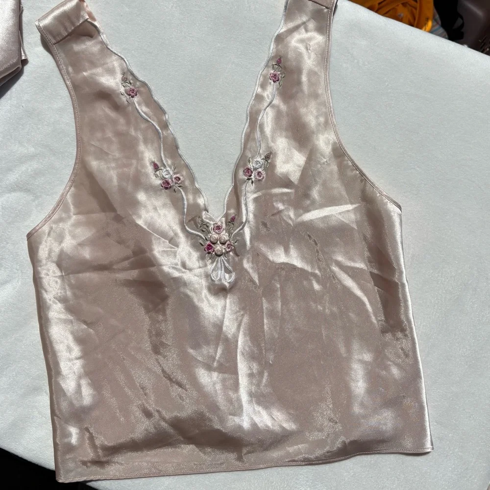 Vintage Silky Embroidered Satin Sleep Set - Light Blush - Picture 6 of 9